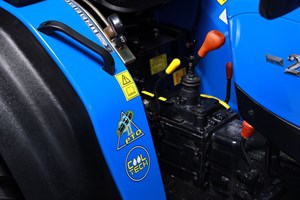 Traktor Solis 20 Průmyslové pneu
