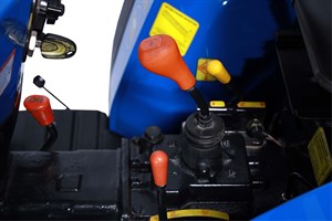Traktor Solis 20 Průmyslové pneu