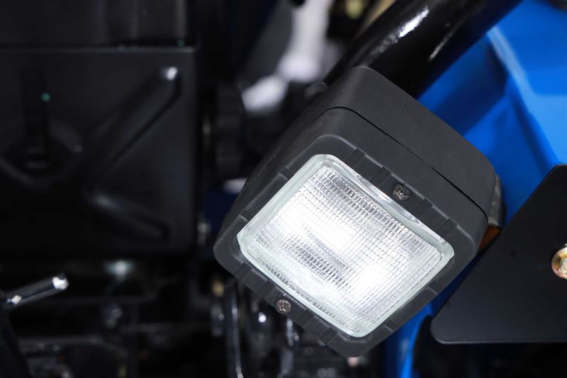 Traktor Solis 20 Travní pneu