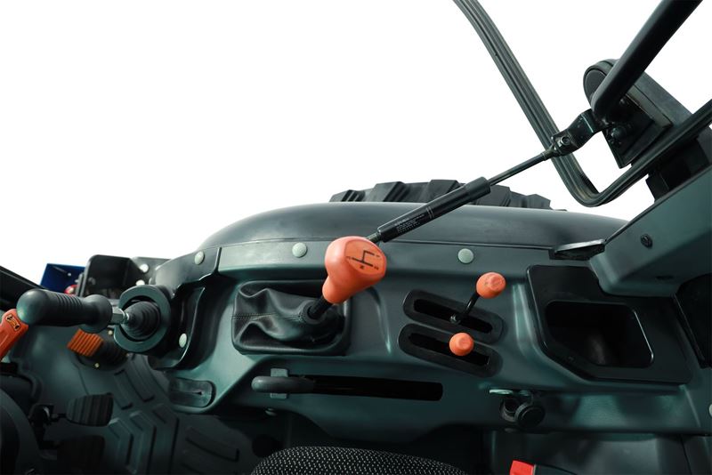 Traktor Solis 26 9+9 kabina