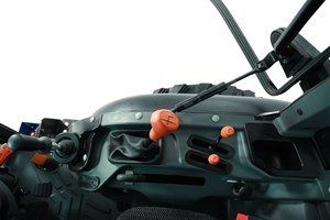 Traktor Solis 26 9+9 kabina