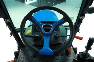 Traktor Solis 26 9+9 kabina