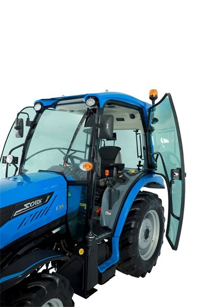 Traktor Solis 35