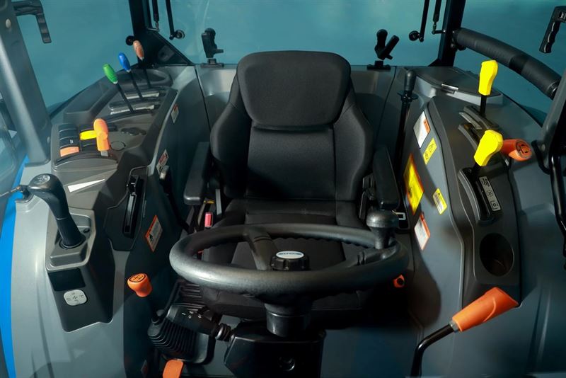 Traktor Solis 75