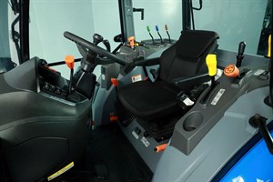 Traktor Solis 75