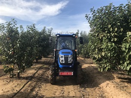 Traktor Solis N90 sadový speciál